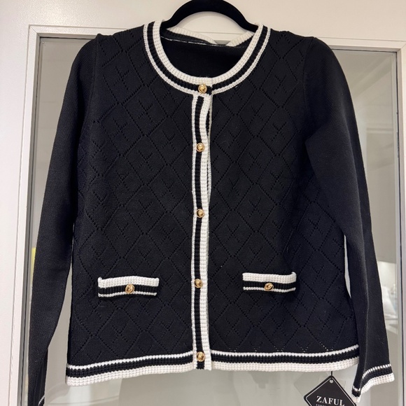 Black & white cardigan - Picture 1 of 2